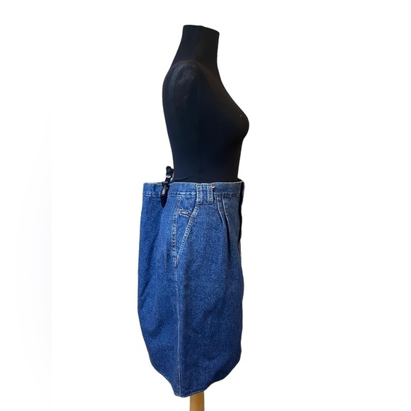Vintage Chic Classic Denim Jean Skirt - Picture 6 of 15